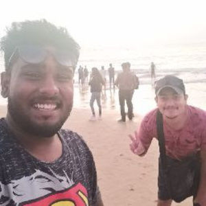 Meet your Posher, Manu